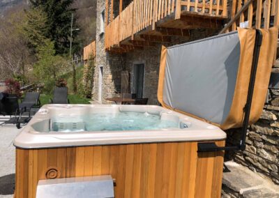 SPA Idromassaggio in Montagna – Relax e Benessere nella Natura